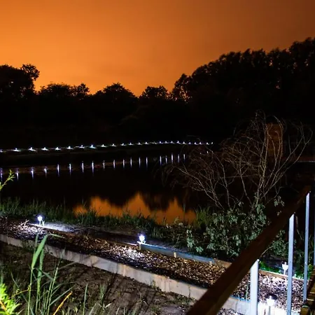 ラグジュアリーテント Nuits Insolites A L'etang D'une Pause Festubert