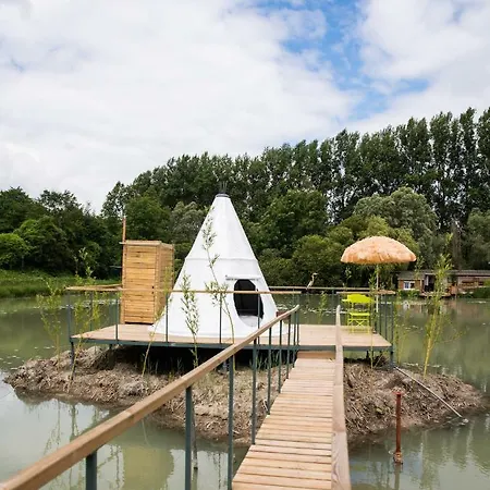Nuits Insolites A L'etang D'une Pause * Festubert